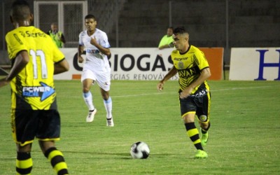 FC Cascavel vence Londrina por 2x1 de virada jogando em casa